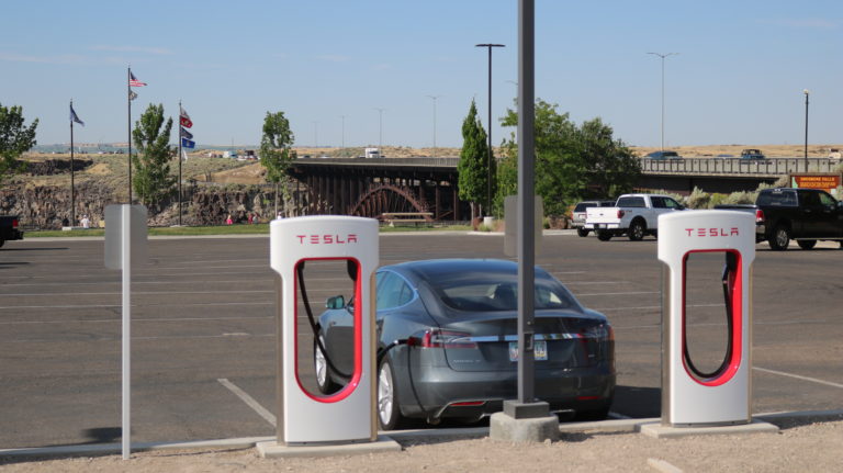 Electric vehicle charging Jer's